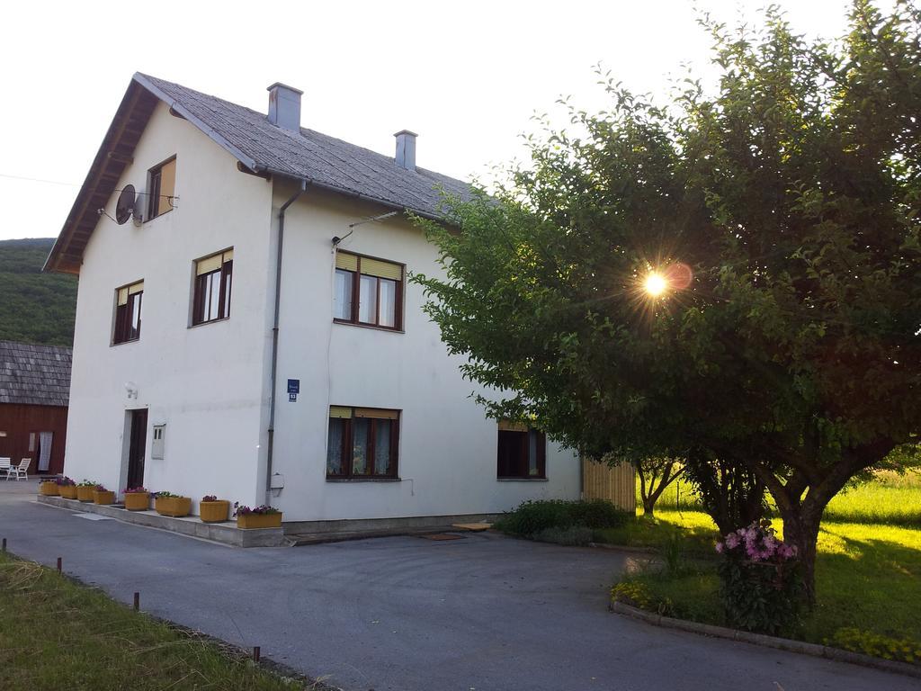 House Petkovic Ξενοδοχείο Korenica Εξωτερικό φωτογραφία